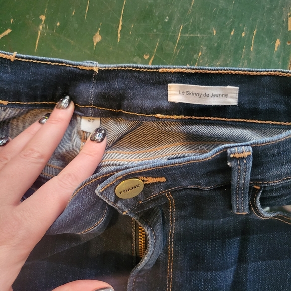 Frame Mid Rise Le Skinny de Jeanne Jeans Button Ankle | Size 27 - Picture 3 of 5
